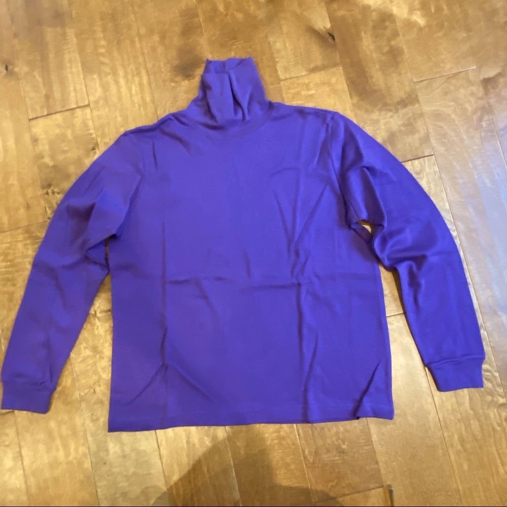 One Hanes Place Women’s Purple Turtleneck L